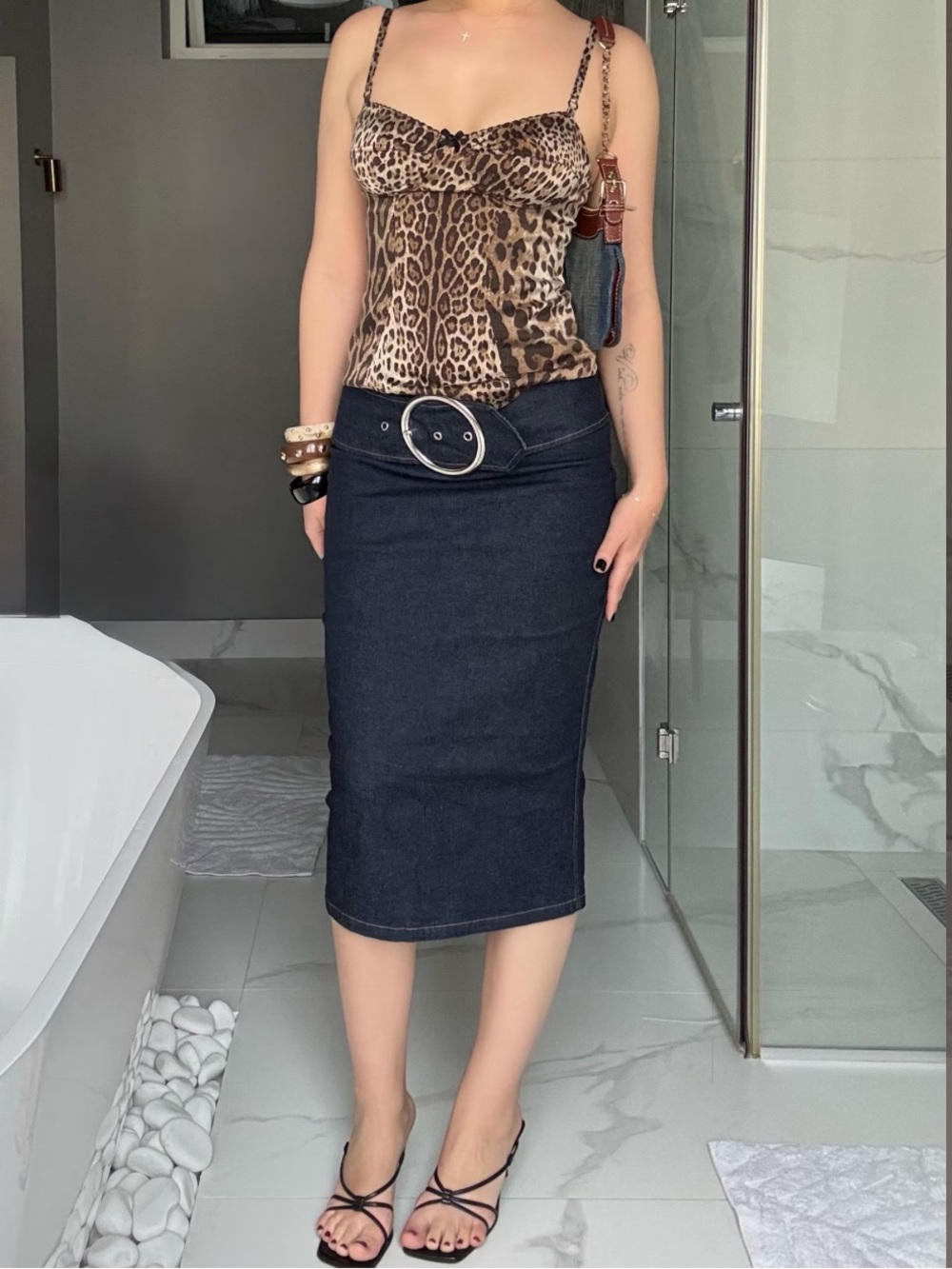 vintage Y2K Dolce & Gabbana denim skirt with Belt Size 2/Small